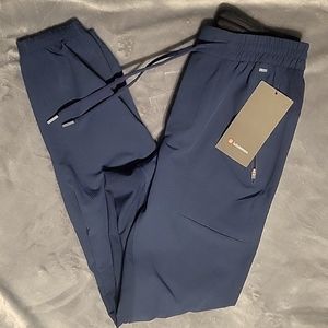 Lululemon License To Train Jogger XS navy